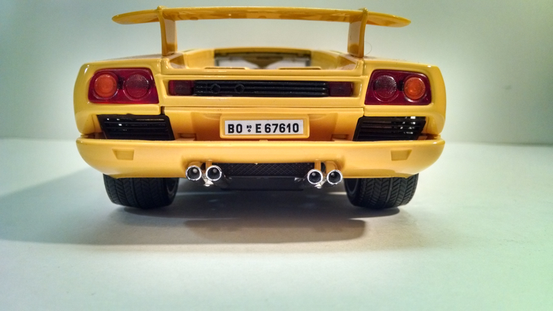 Illustration for article titled Supercar Saturday: Bburago Lamborghini Diablo